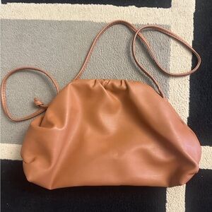 🌦️Come Clean Closet Sale🌦️ Elegant Tan Leather Women's Bag